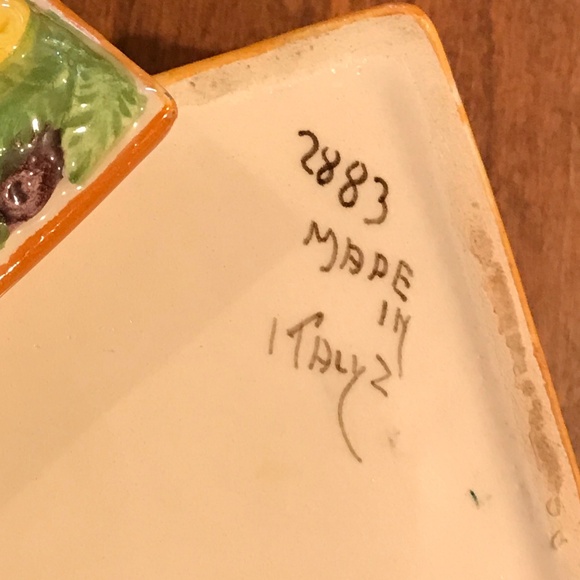 VINTAGE/ANTIQUE ITALIAN CERAMIC POTTERY TRINKET BOX W/LID AND COASTERS - Picture 4 of 6